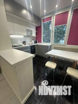 Студия квартира, посуточно, 30м2, 3/3 этаж