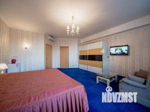 1-к квартира, посуточно, 38м2, 3/5 этаж