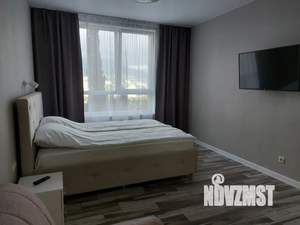 1-к квартира, посуточно, 36м2, 3/18 этаж