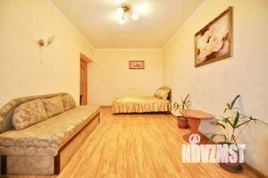 1-к квартира, посуточно, 34м2, 4/4 этаж