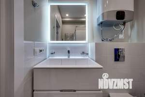 Студия квартира, посуточно, 40м2, 7/10 этаж