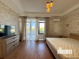 3-к квартира, на длительный срок, 100м2, 2/5 этаж