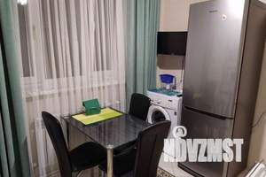 1-к квартира, посуточно, 37м2, 3/3 этаж