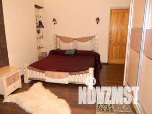 3-к квартира, посуточно, 70м2, 1/3 этаж