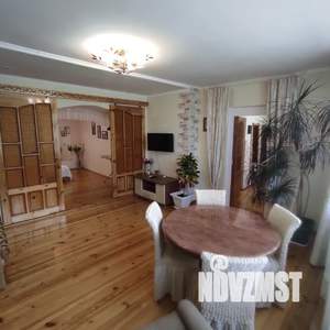 2-к квартира, посуточно, 60м2, 1/2 этаж