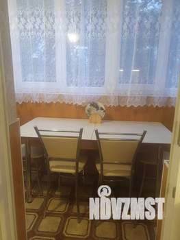 1-к квартира, посуточно, 48м2, 2/4 этаж