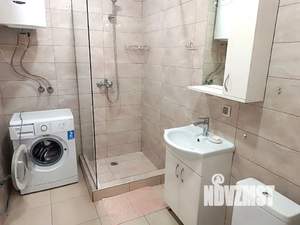 Студия квартира, посуточно, 42м2, 1/8 этаж