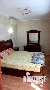 3-к квартира, на длительный срок, 130м2, 3/5 этаж