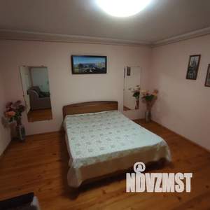 2-к квартира, посуточно, 60м2, 1/2 этаж