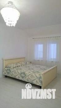 2-к квартира, посуточно, 60м2, 1/1 этаж