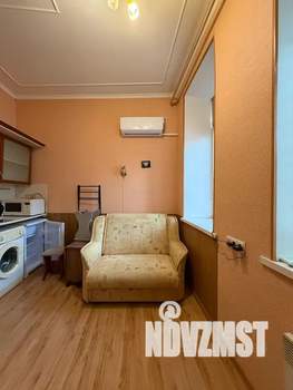 Студия квартира, посуточно, 12м2, 2/2 этаж