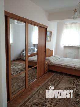 3-к квартира, посуточно, 150м2, 2/5 этаж