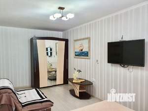 1-к квартира, посуточно, 37м2, 1/4 этаж