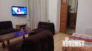 2-к квартира, посуточно, 58м2, 1/2 этаж