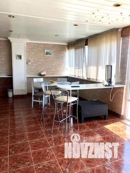 2-к квартира, посуточно, 68м2, 3/3 этаж