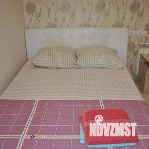 1-к квартира, посуточно, 33м2, 1/2 этаж