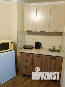 Студия квартира, посуточно, 15м2, 1/1 этаж