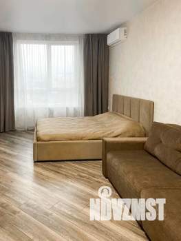 Студия квартира, посуточно, 42м2, 5/18 этаж
