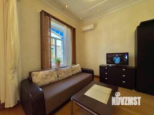 1-к квартира, посуточно, 45м2, 3/3 этаж