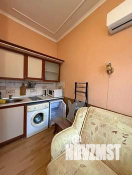 Студия квартира, посуточно, 12м2, 2/2 этаж