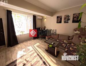 2-к квартира, вторичка, 61м2, 1/4 этаж