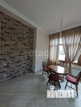 2-к квартира, вторичка, 61м2, 2/2 этаж