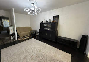 2-к квартира, вторичка, 53м2, 3/5 этаж