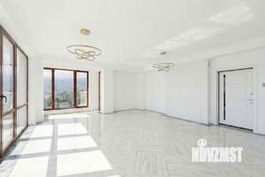 4-к квартира, вторичка, 160м2, 5/6 этаж