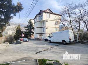 2-к квартира, вторичка, 42м2, 1/4 этаж