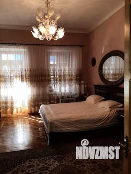 4-к квартира, вторичка, 155м2, 2/2 этаж