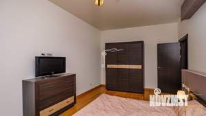 2-к квартира, вторичка, 72м2, 1/10 этаж