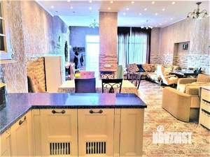 3-к квартира, вторичка, 90м2, 1/4 этаж