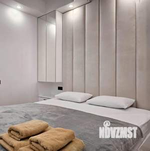 2-к квартира, вторичка, 74м2, 10/18 этаж