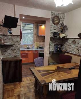 2-к квартира, вторичка, 43м2, 1/4 этаж