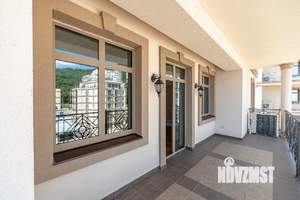 3-к квартира, вторичка, 133м2, 2/8 этаж