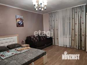 4-к квартира, вторичка, 50м2, 1/1 этаж