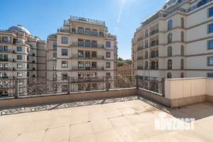 3-к квартира, вторичка, 247м2, 4/5 этаж