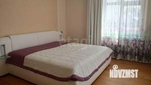 3-к квартира, вторичка, 132м2, 1/8 этаж