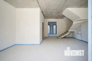 3-к квартира, вторичка, 111м2, 1/5 этаж