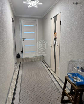 3-к квартира, вторичка, 90м2, 1/3 этаж