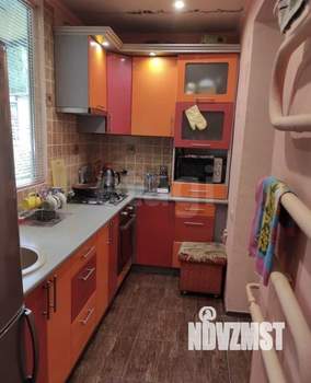 2-к квартира, вторичка, 43м2, 1/4 этаж