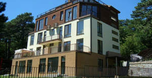 2-к квартира, вторичка, 60м2, 1/5 этаж