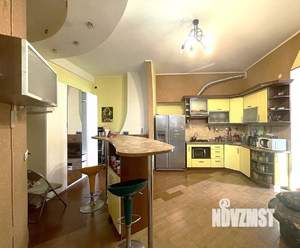 6-к квартира, вторичка, 200м2, 2/3 этаж