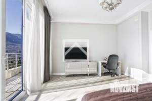 3-к квартира, вторичка, 307м2, 8/8 этаж