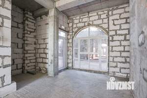 1-к квартира, вторичка, 69м2, 1/8 этаж