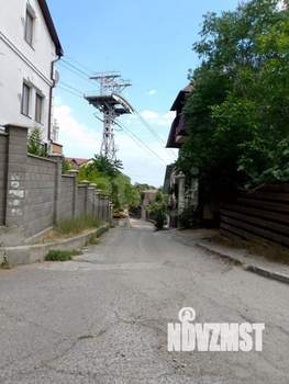 2-к квартира, вторичка, 33м2, 1/4 этаж