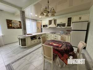 3-к квартира, вторичка, 115м2, 3/3 этаж