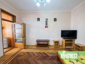 2-к квартира, вторичка, 57м2, 2/3 этаж