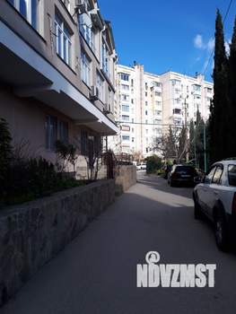 4-к квартира, вторичка, 103м2, 2/3 этаж