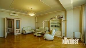 3-к квартира, вторичка, 145м2, 10/11 этаж